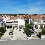דירה Davorka ויר