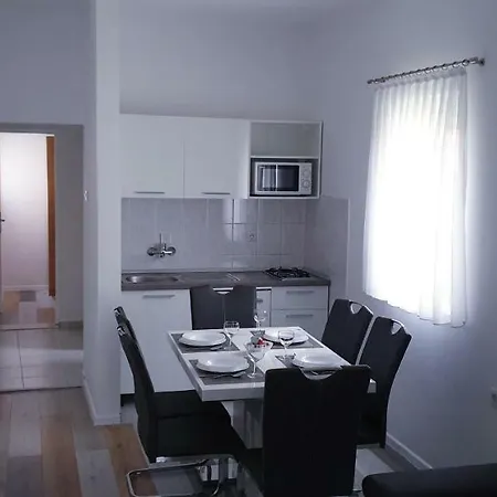 Davorka I Апартаменты *