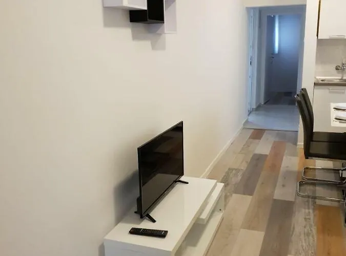 Davorka I Apartment Vir