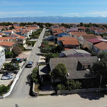 Apartment Davorka I *