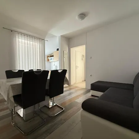 Davorka I Apartment *
