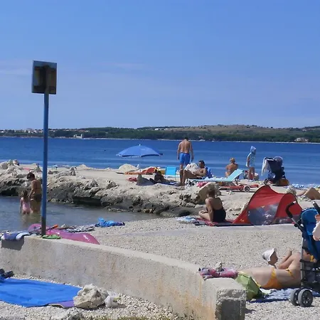 Apartment Davorka I Vir