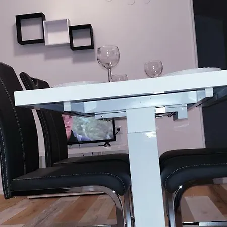 Davorka I Apartment Vir