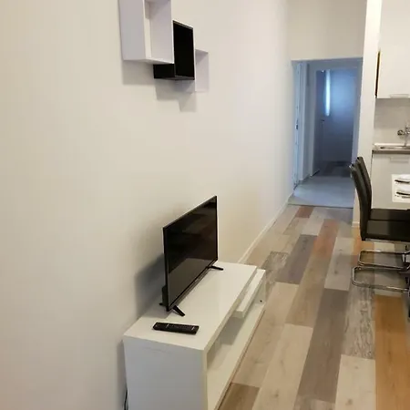 Davorka I Apartment Vir