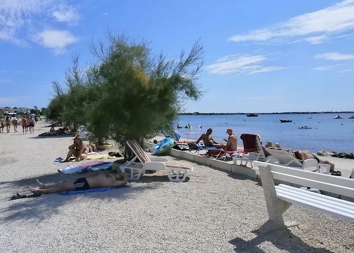 Davorka I Апартаменты Вир